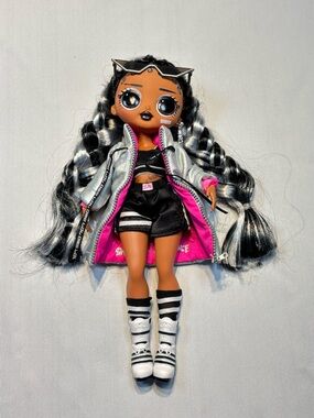 L.O.L. Surprise! O.M.G. Dance Dance Dance B-Gurl fashion doll 2021